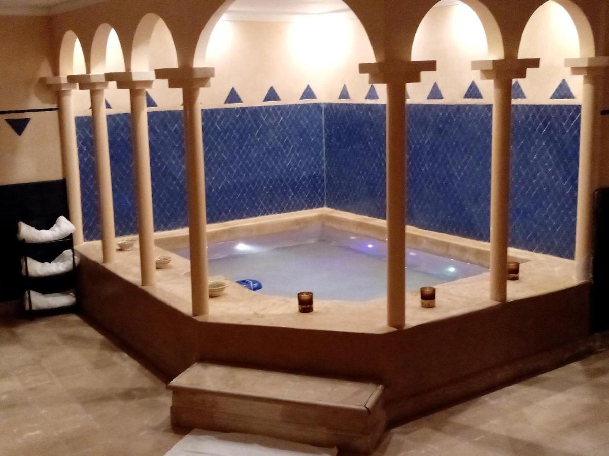 Le Petit Chateau Des Anges Ouled Bouzid Buitenkant foto