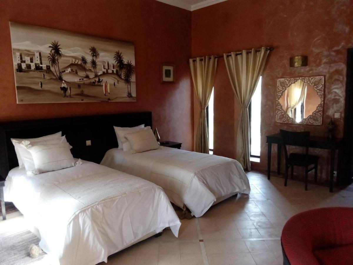 Le Petit Chateau Des Anges Ouled Bouzid Buitenkant foto